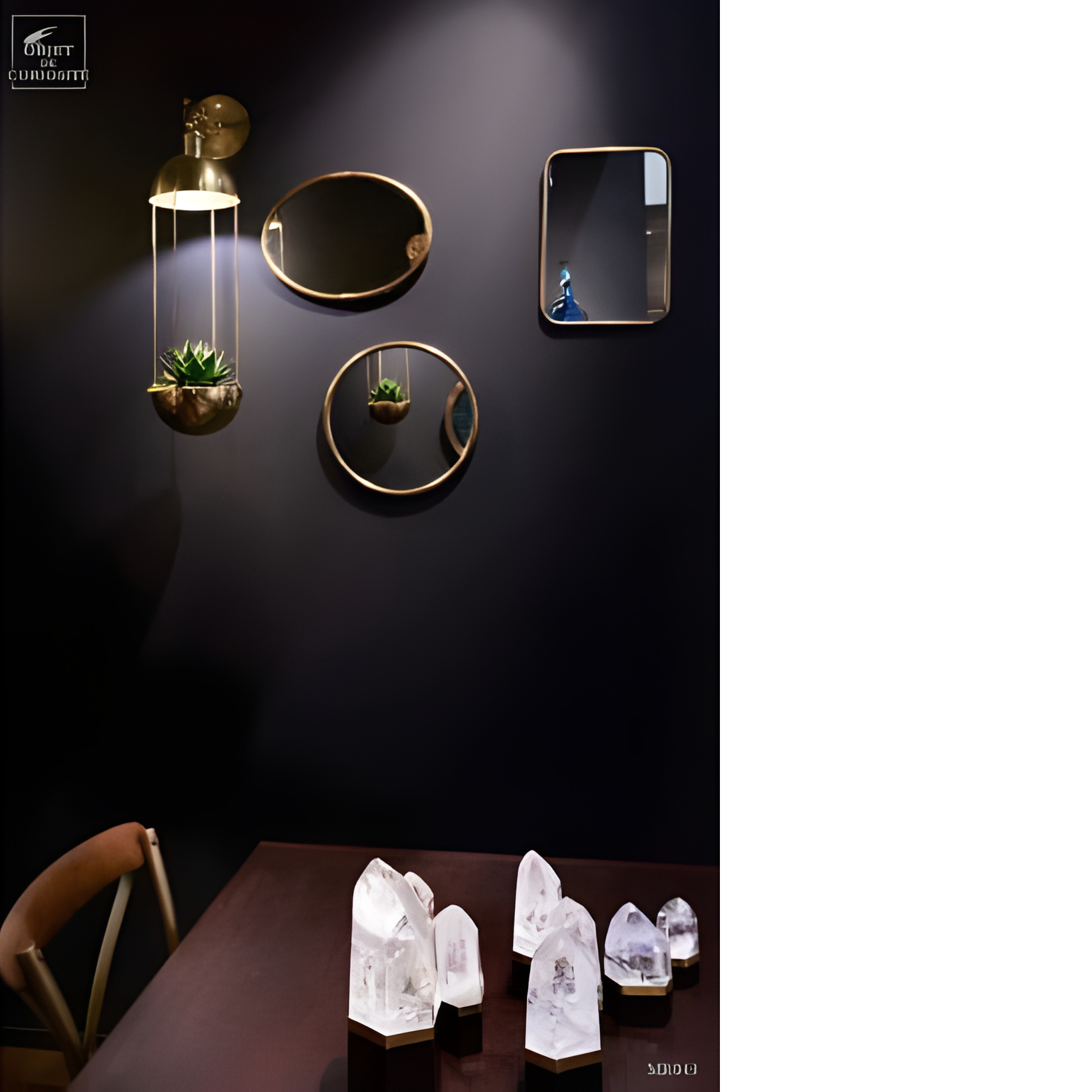 Miroir oval cadre laiton motif lézard