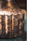 Flacon de parfumerie cannelé