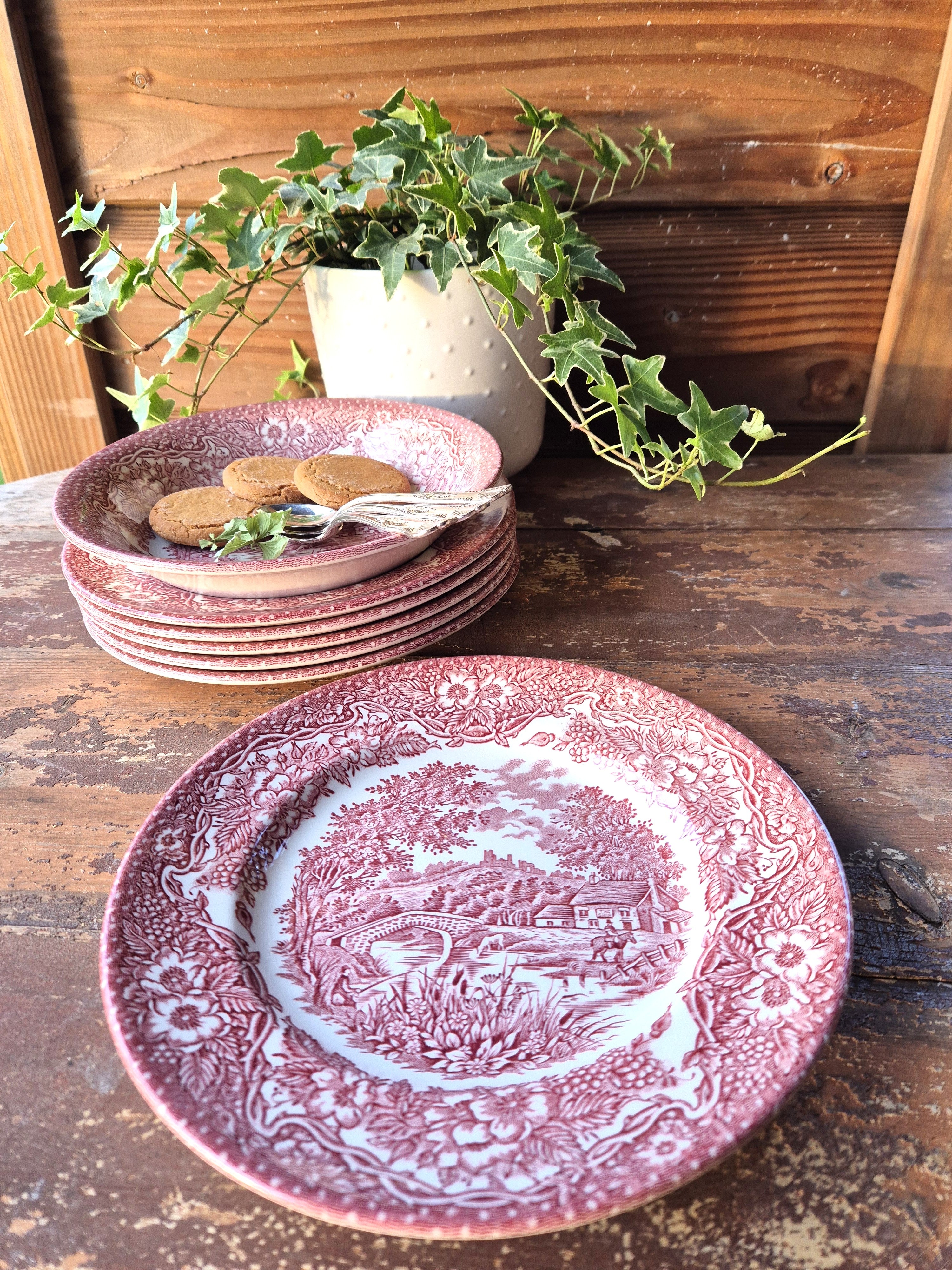 6 assiettes à dessert en faïence anglaise