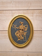 Médaillon ovale en canevas