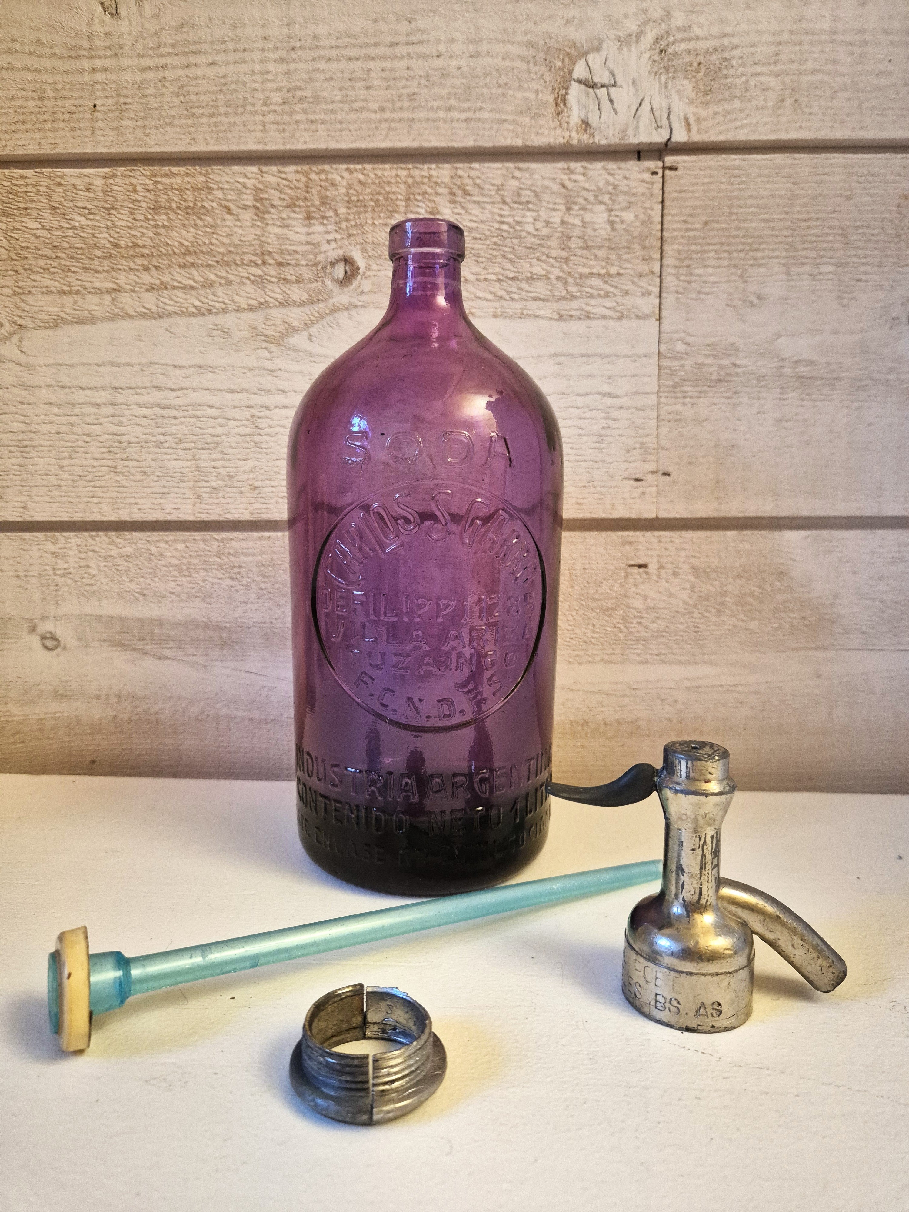 Siphon vintage en verre rose