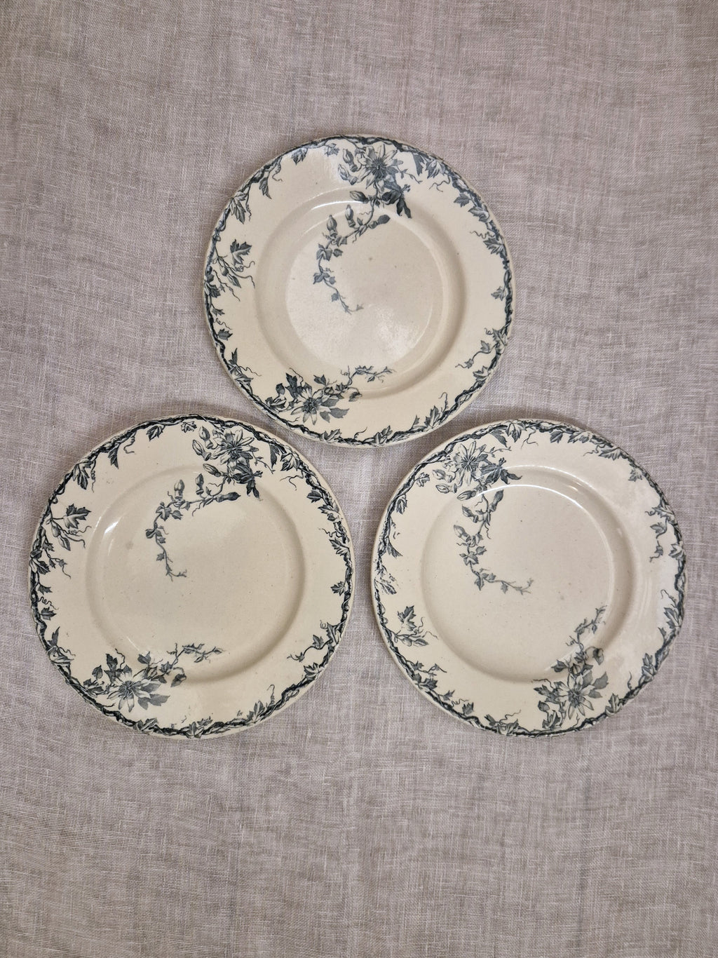 3 assiettes à dessert anciennes Lunéville