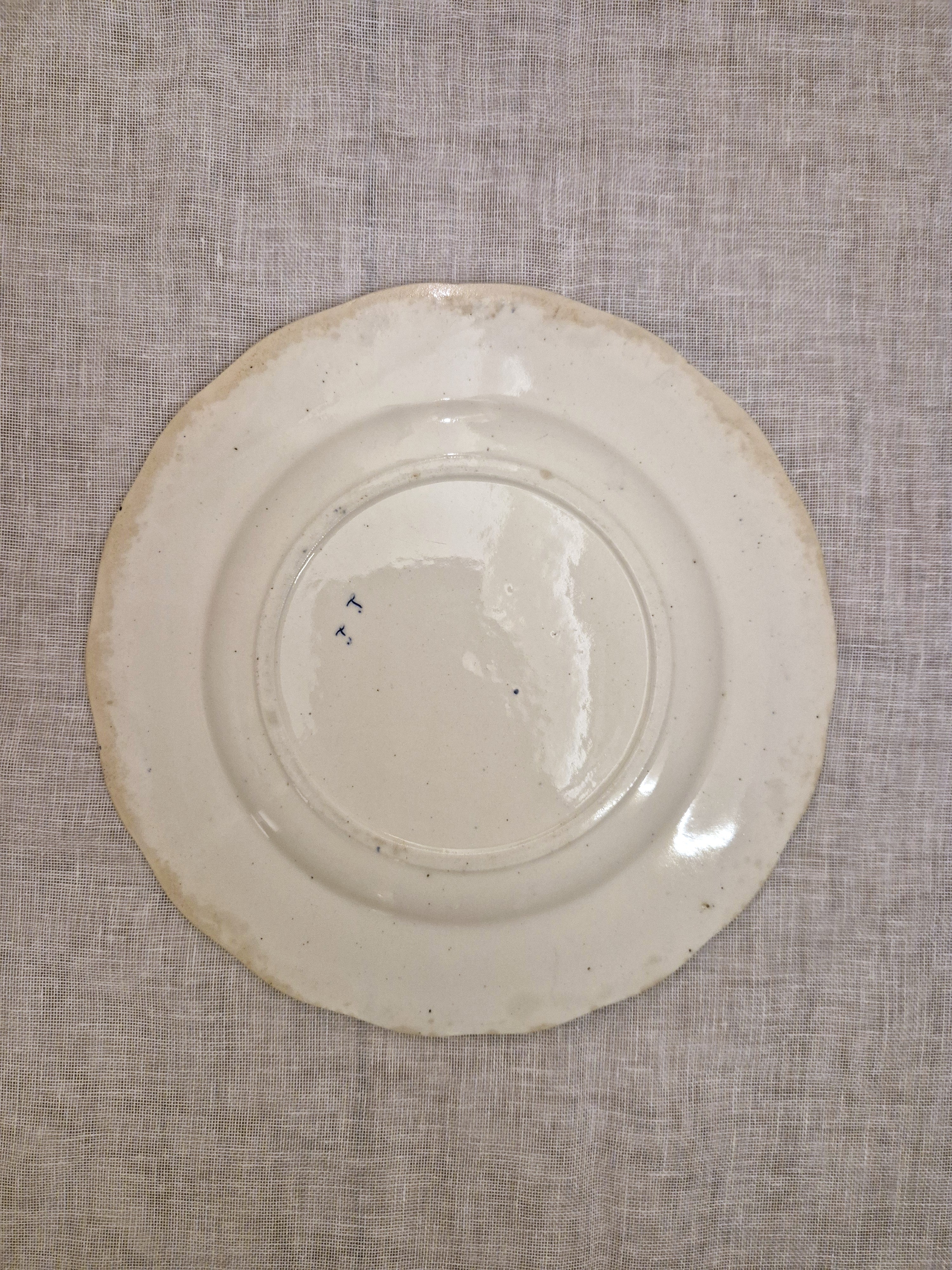 Ensemble de 4 assiettes patinées en Terre de fer