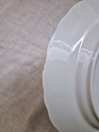 Assiette vintage raffinée en porcelaine de Digoin