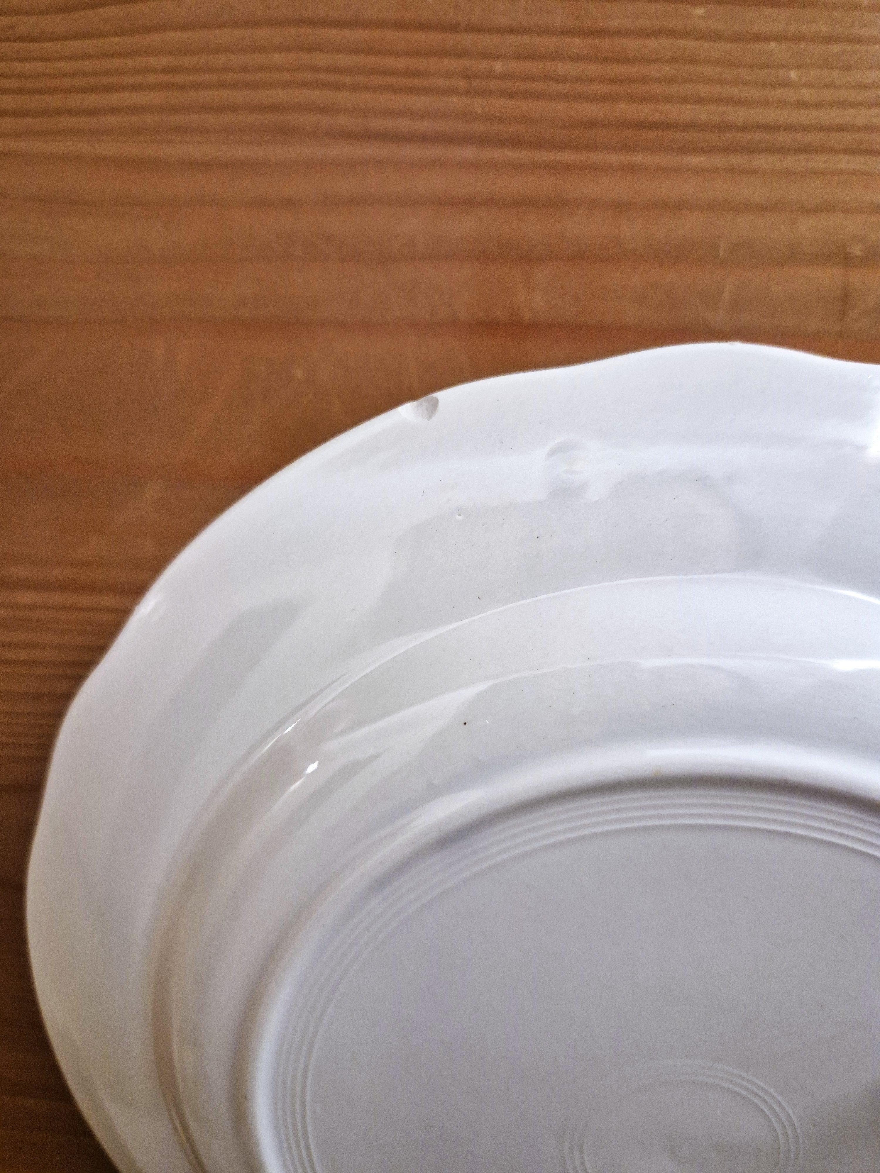 Ensemble d'assiettes vintage Digoin en porcelaine opaque