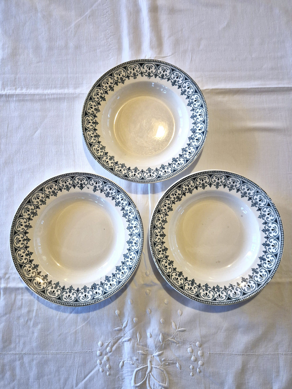 Ensemble de 3 assiettes creuses anciennes Badonviller