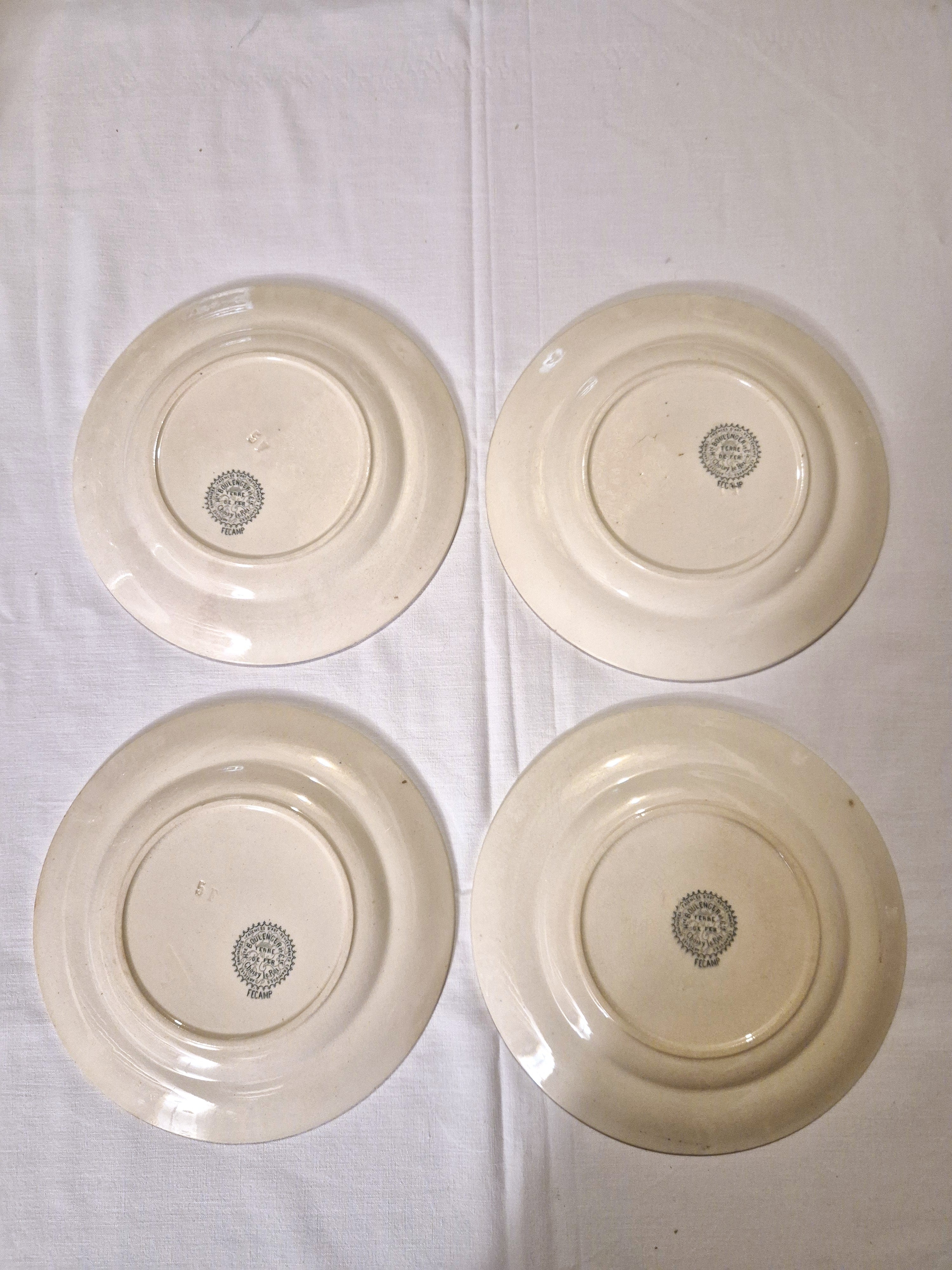 Ensemble de 4 assiettes à dessert Choisy le Roi