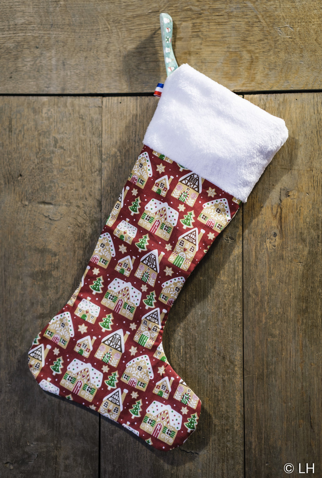 Botte de Noël aux motifs maisonnettes en pain d'épices