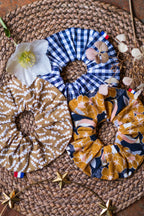 Chouchou au motif vichy bleu marine