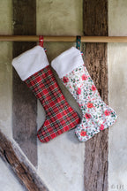 Botte de Noël blanche aux motifs fleuris