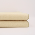 Plaid Blanc en laine vierge, finition Vert Lichen