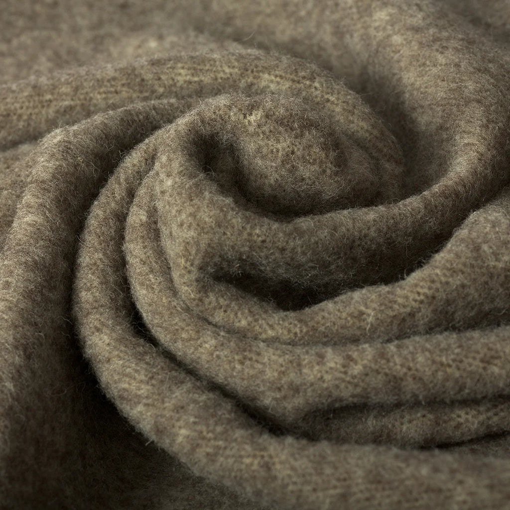 Plaid Gris chiné en laine vierge, finition Ivoire